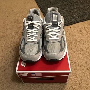 New Balance 990 v4 Men’s Sneakers